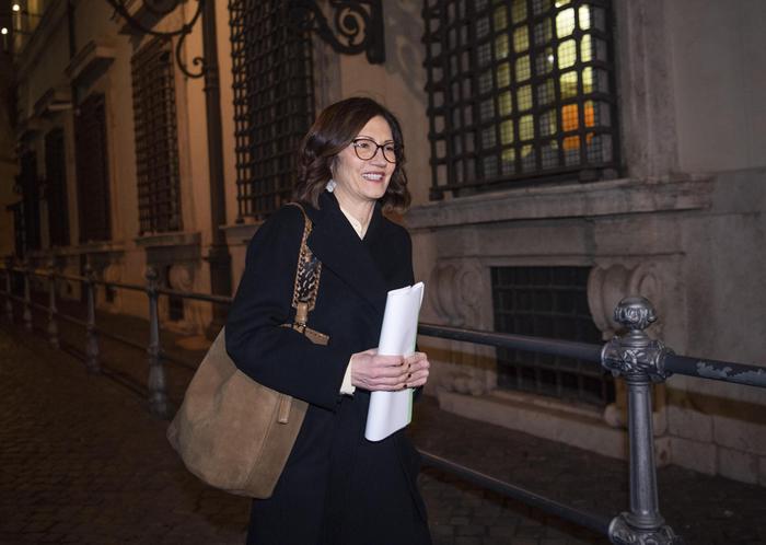 Coronavirus: Gelmini, stop pagamenti