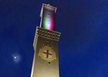 Coronavirus: Lanterna diventa tricolore