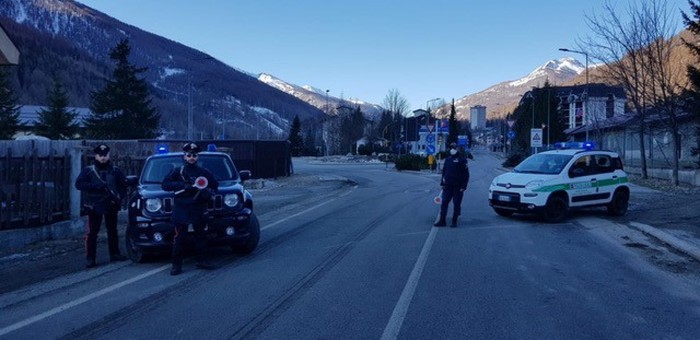 Coronavirus: Merlo, turisti responsabili ma no guardia giù