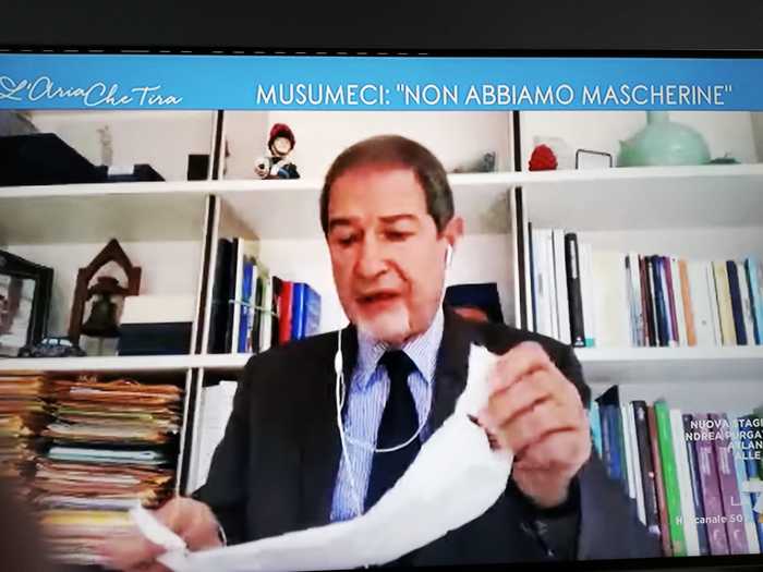 Coronavirus: Musumeci, guerra con fionde