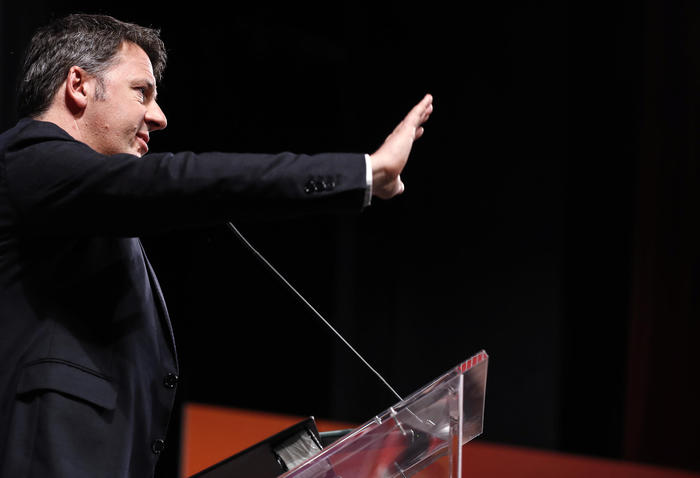 Coronavirus: Renzi, prima liquidità