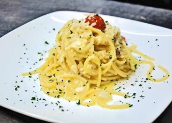 Coronavirus: ristoranti si adeguano, ‘i pasti ve li portiamo a casa’