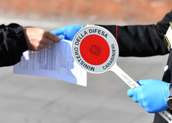 “Devo fumare una ‘canna’”, denunciato