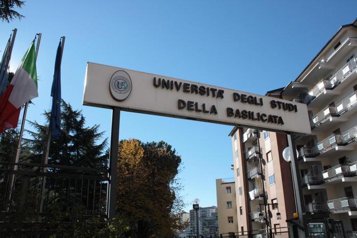 Due docenti positivi, chiude l’Unibas