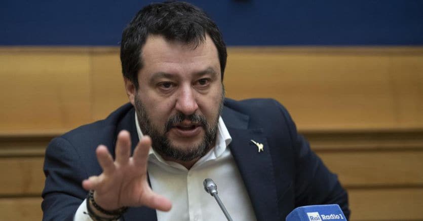 Emergenza Coronavirus e spread costringono Salvini a collaborare con il governo e a lasciare spazio ai Governatori