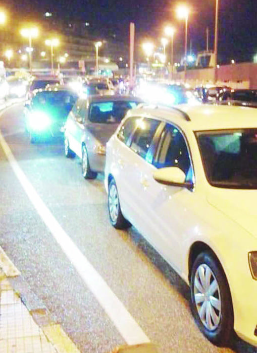 Famiglie bloccate sullo Stretto, fateci passare