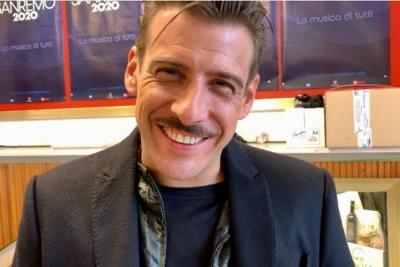 Gabbani: “A casa? Lavoro il legno, dipingo e forse scriverò” 
