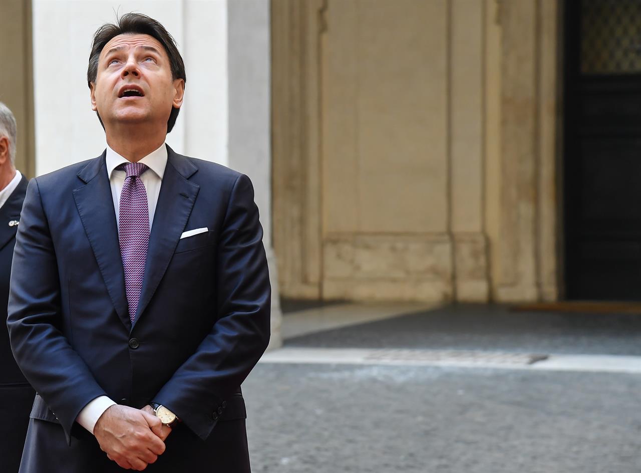 Guardare Conte per capire dove va il Partito democratico (va in centro, non in periferia)