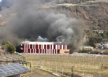 In fiamme macelleria industriale a Postal