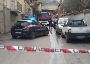 Incendio devasta appartamenti,no feriti