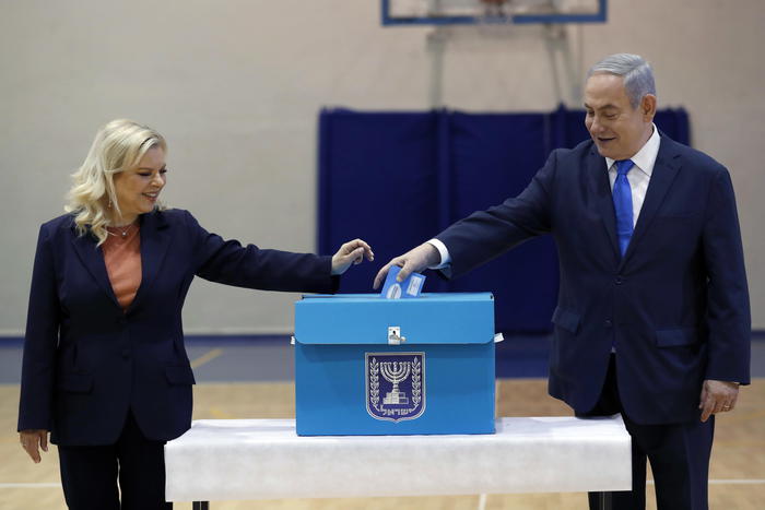 Israele al voto, Netanyahu in vantaggio. Alta l’affluenza