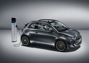La Nuova 500 debutta in ‘full electric’ 