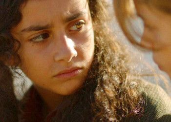 Lucia Sardo: “La nostra bimba molestata e umiliata. Noi donne costrette a essere forti”