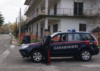 Nascondeva cocaina in cintura, arrestato