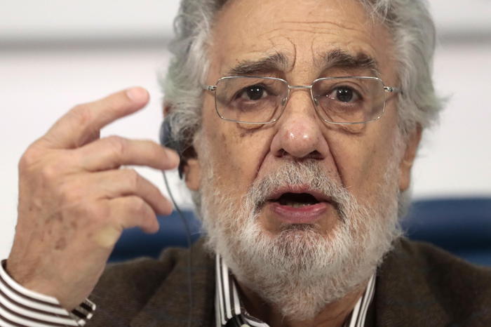 Placido Domingo si aggrava, ricoverato
