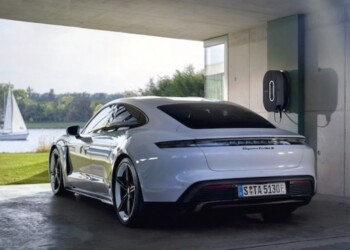 Porsche: un 2019 elettrizzante