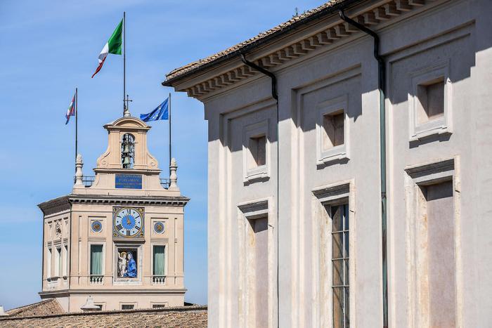 Quirinale, clima difficile, serve unità
