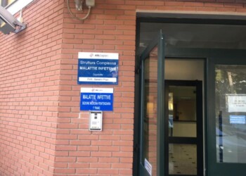 Reparto Ostetricia in tenda a Cagliari
