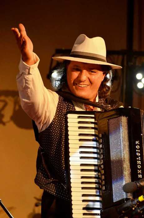 Santino Spinelli commendatore Repubblica, è primo rom