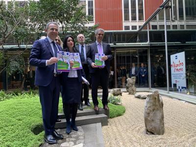 Sostenibilità: torna ‘M’illumino di meno’, luci spente e si pianta un albero 