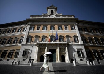 Un decreto per rinviare il referendum costituzionale sul taglio dei parlamentari