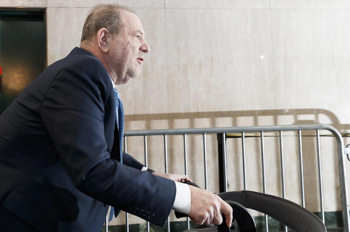 Weinstein operato al cuore, aspetta trasferimento Rikers