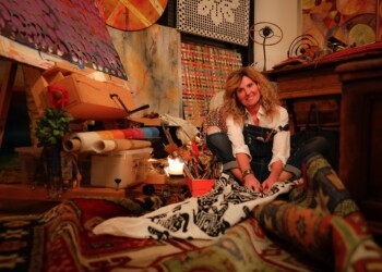 Le infinite dimensioni della pittrice Daniela Rebuzzi al Tgcom24