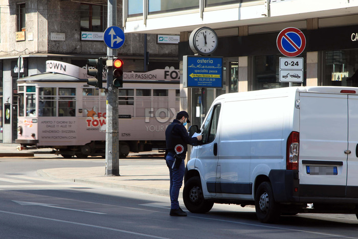 A Milano record di controlli, 25 mila in