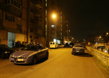 Aggredisce ex a martellate, donna grave