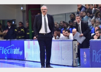 Alle 21:30 l’intervista a Meo Sacchetti