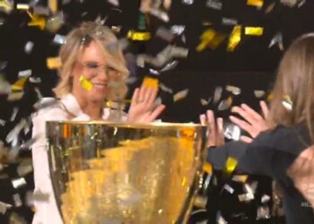 “Amici”, le lacrime di Gaia, vincitrice senza abbracci. Ma la vera vincitrice è un’altra. La dedica di Javier