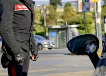 Bomba carta esplode nel Napoletano