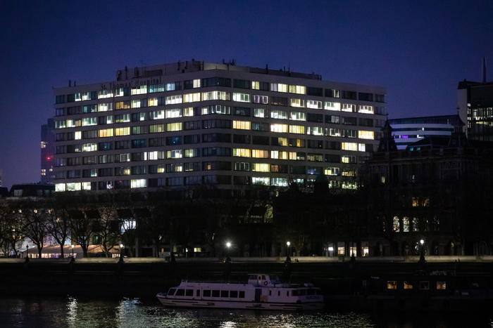 Boris Johnson fuori da terapia intensiva