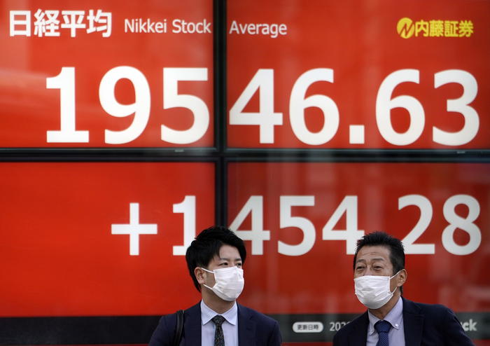 Borsa: Tokyo, apertura in netto rialzo
