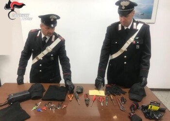 Cc arrestano banda colpi di fine anno