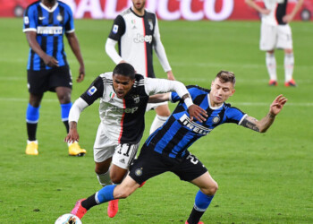 Coronavirus: Douglas Costa, spero di tornare presto in Italia