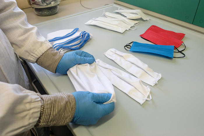 Coronavirus: Fugatti, due mascherine per ogni cittadino