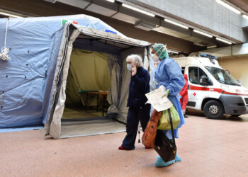 Coronavirus non frena in Piemonte, 705 contagi e 74 morti