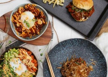 Coronavirus: non solo cibi pronti, Just Eat porta a casa i food kit 