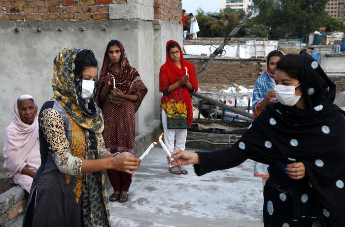 Coronavirus: Pakistan, 7.481 contagi