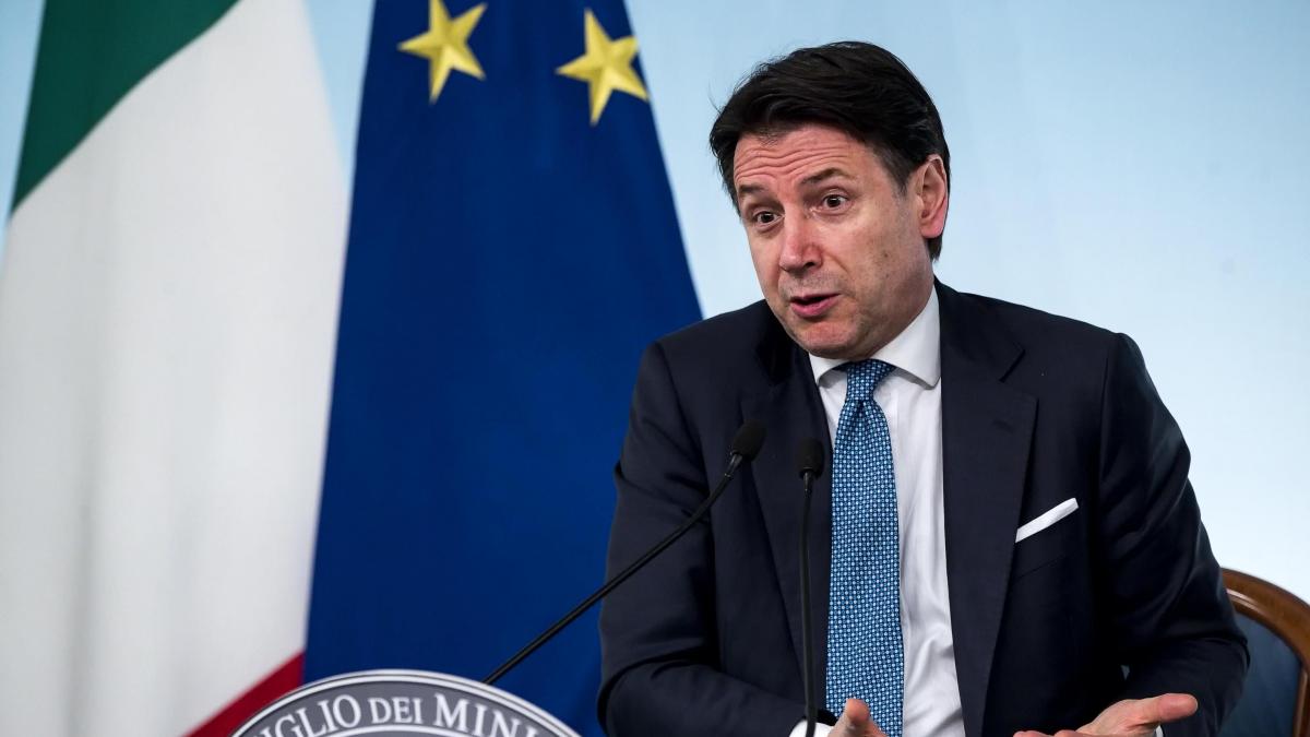 La strategia in cinque punti del governo e i chiarimenti sull’App Immuni