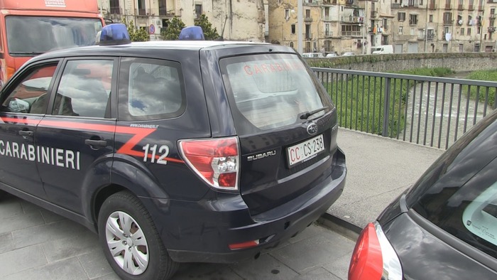 Fermato per controlli anti covid e trovato con droga, arrestato