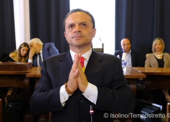 Fase 2, il Sindaco De Luca (Messina):“Conte ha deciso di non decidere e Musumeci lo sta permettendo”.”Pretendo restrizioni differenziate per regioni”