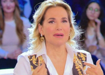 Cancellare i programmi condotti da Barbara  D’Urso? Italiani, pensiamo al Coronavirus e a ricostruire l’Italia 