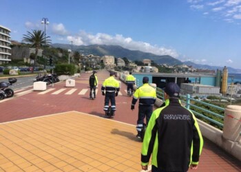 Genova, controlli anti covid su monoruota