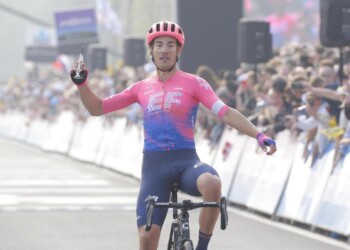 Giro: corsa rosa virtuale entra nel vivo, guida l’Astana
