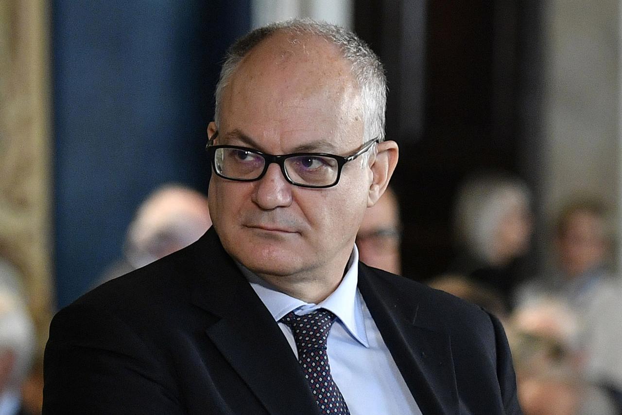 Gualtieri: su Eurobond cresce consenso. Entro settimana prossima i 600 euro