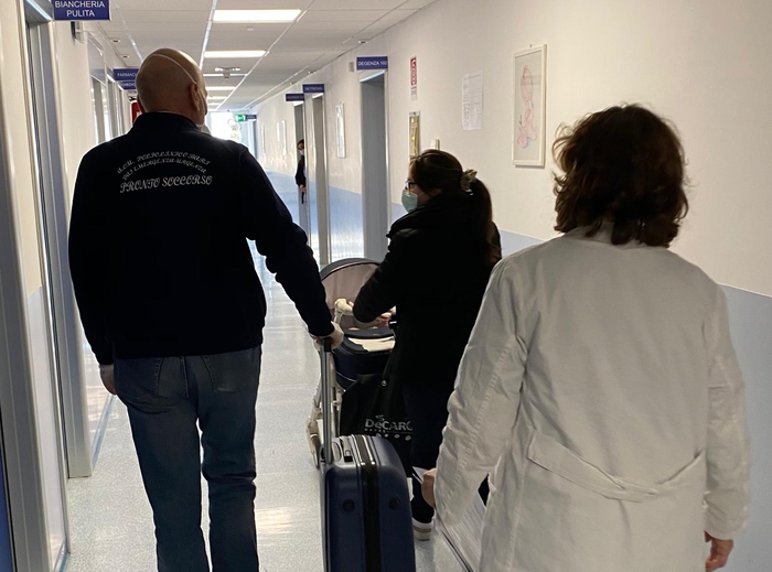 Guarita bimba 2 mesi ricoverata a Bari