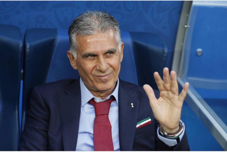 Il ct della Colombia Queiroz da’ l’esempio e si riduce lo stipendio