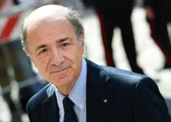 Il piano di Corrado Passera per far ripartire l’Italia